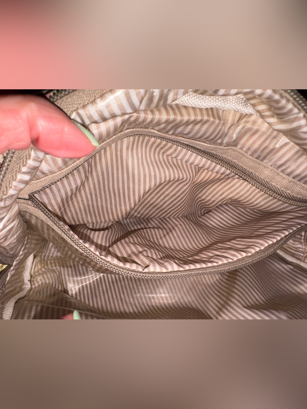 thirty-one Floral Cosmetic Bag - Picture 13 of 14